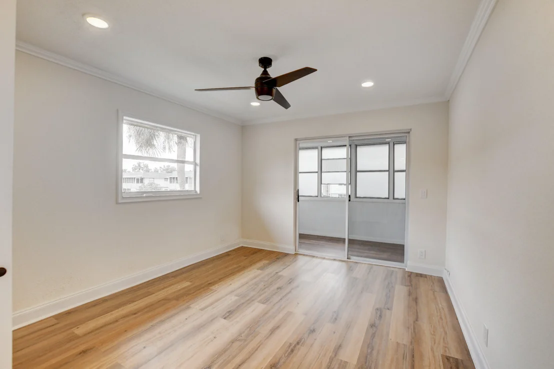 Photo of 449 Normandy J