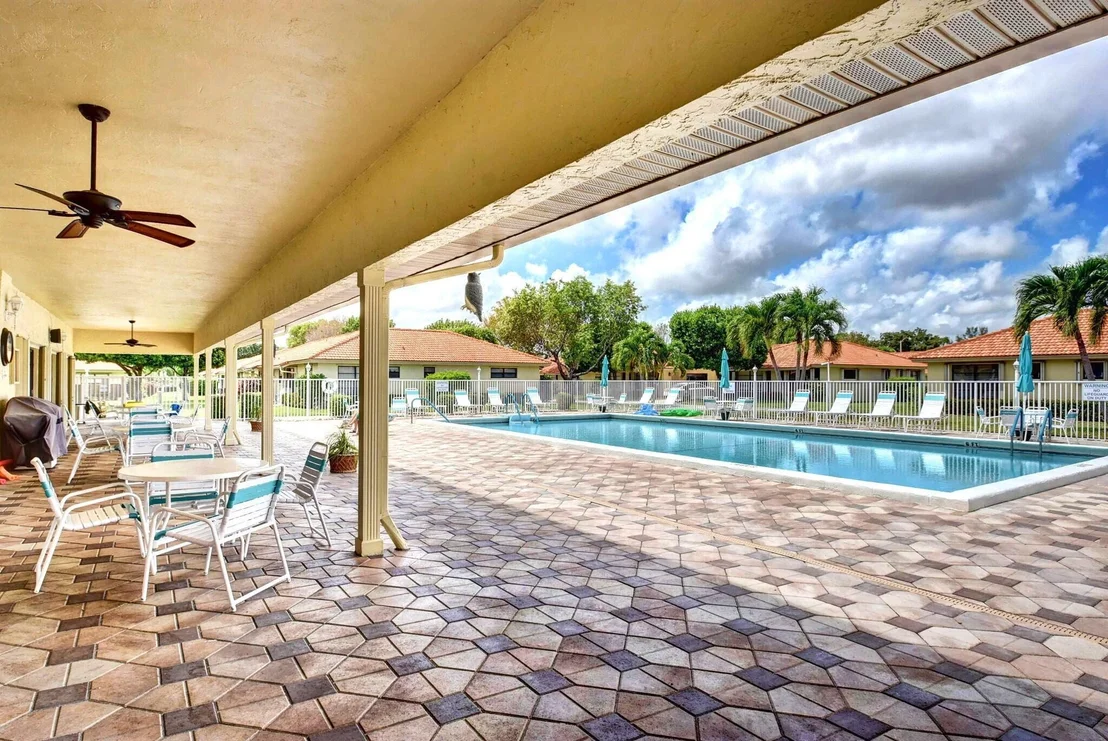 Photo of Unit A at 4555 Apple Tree Circle