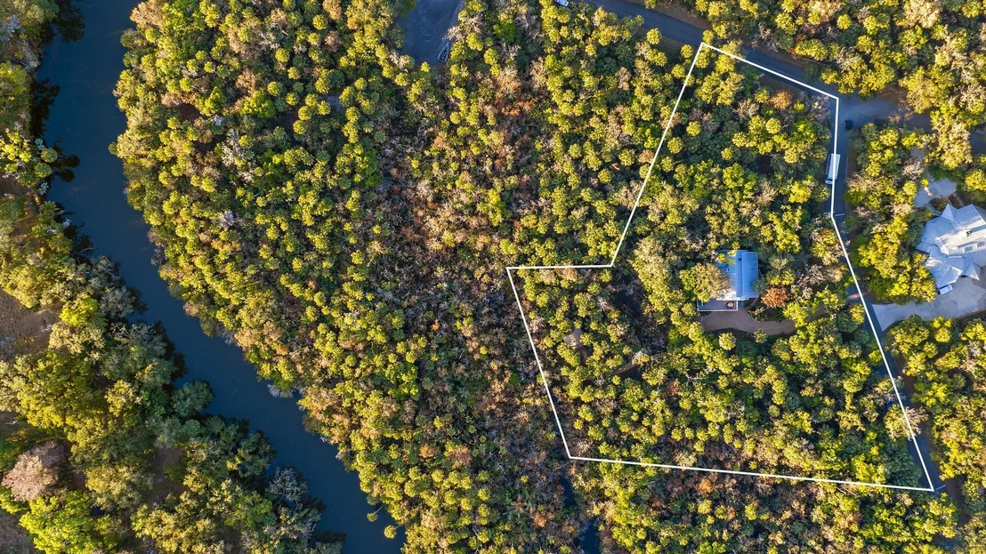 Photo of 4844 River Place