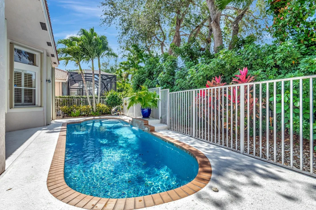 Photo of 104 Palm Circle