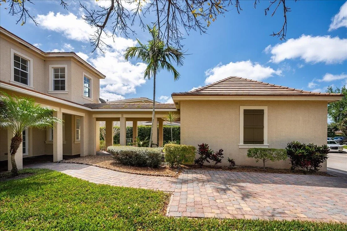 Photo of 128 Glencullen Circle