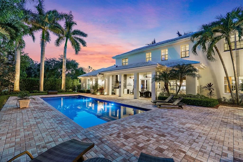 Photo of 3338 Greenway Drive