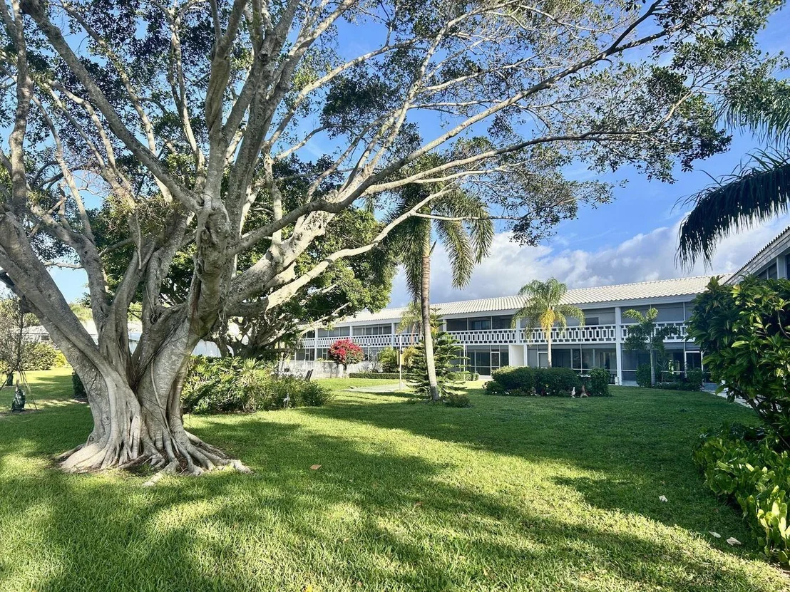 Photo of Unit 216 at 331 TEQUESTA Drive