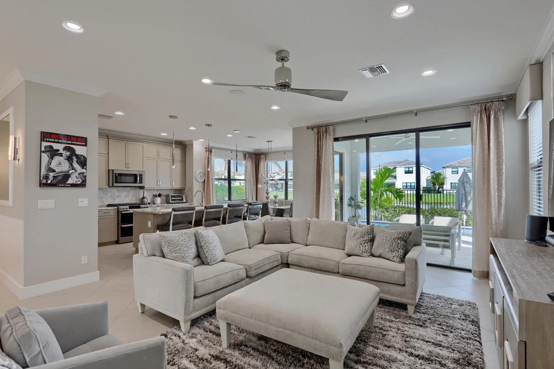 Photo of 7184 Montereal Path