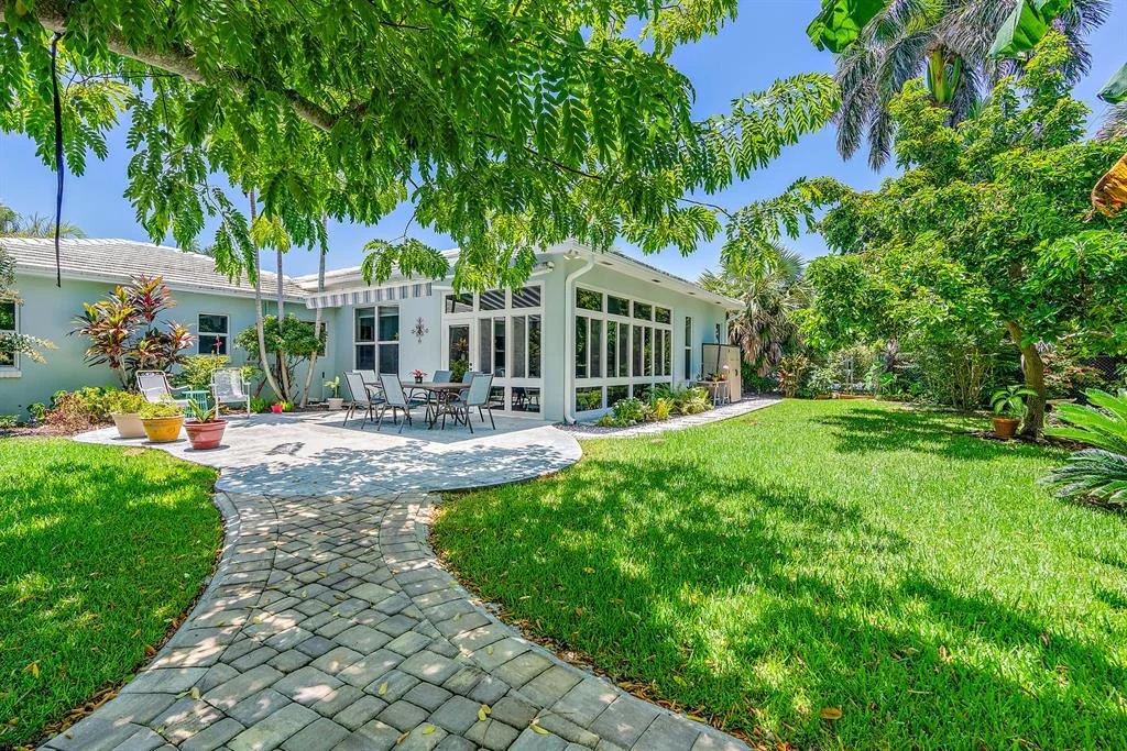 Photo of 331 Cascade Lane
