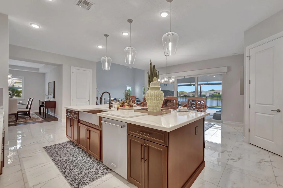 Photo of 6422 Esprit Way