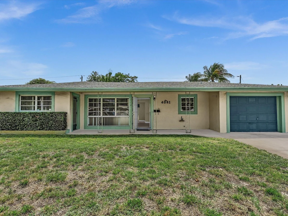 Photo of 4041 NE 18th Terrace