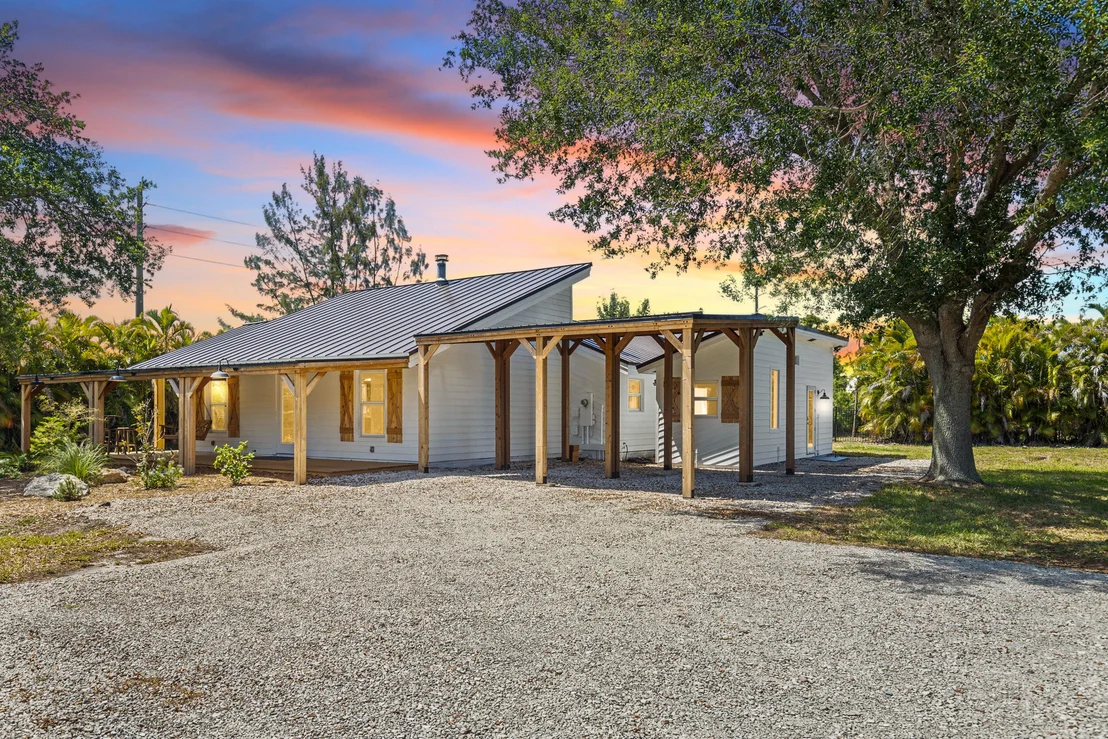 Photo of 4931 Clock Road