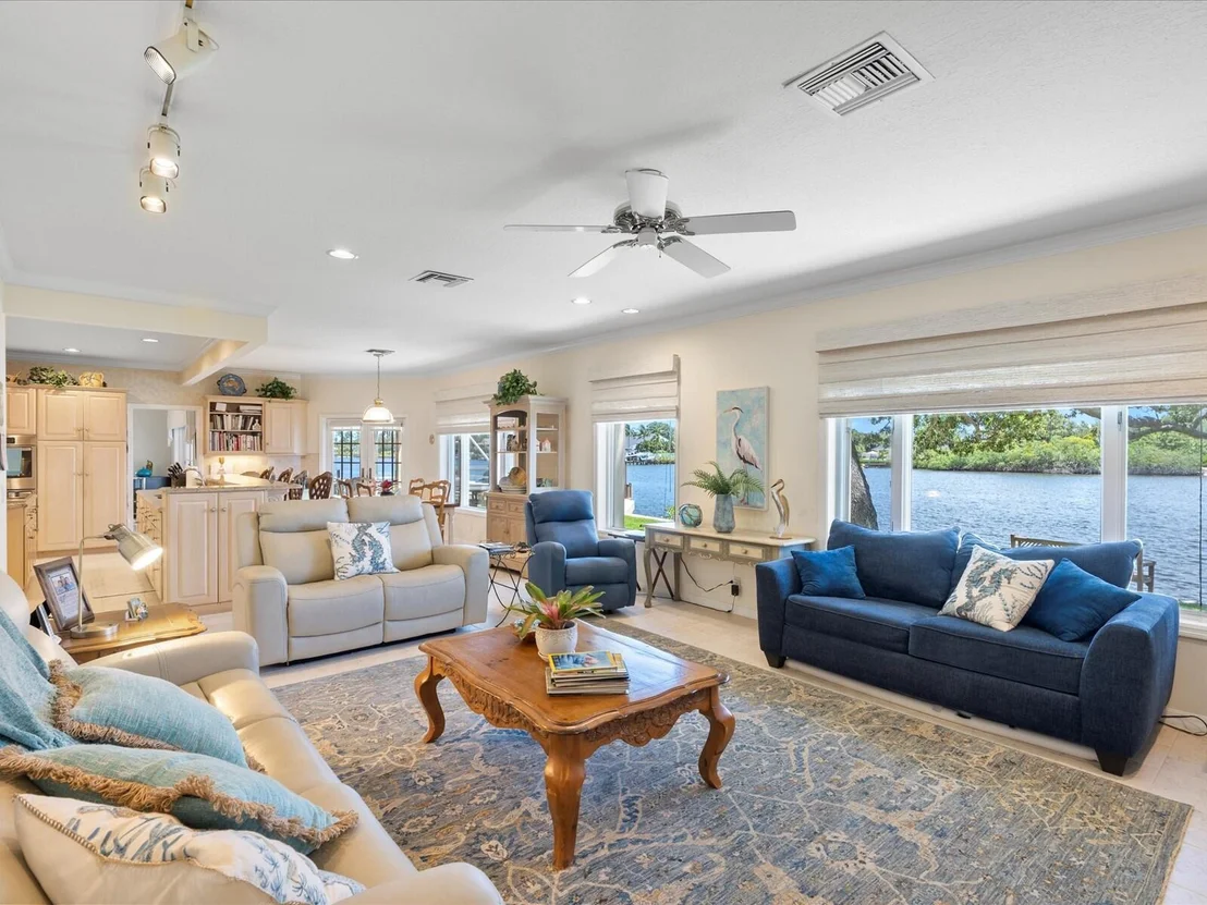 Photo of 35 Tradewinds Circle