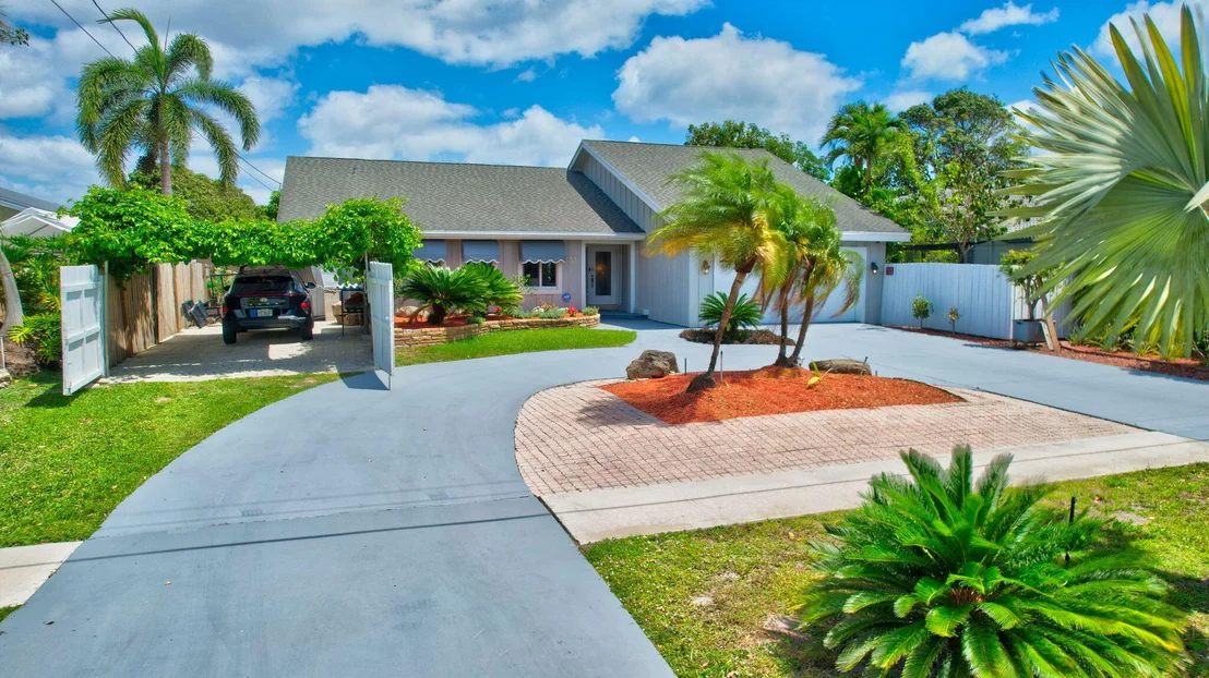 Photo of 147 Oregon Lane