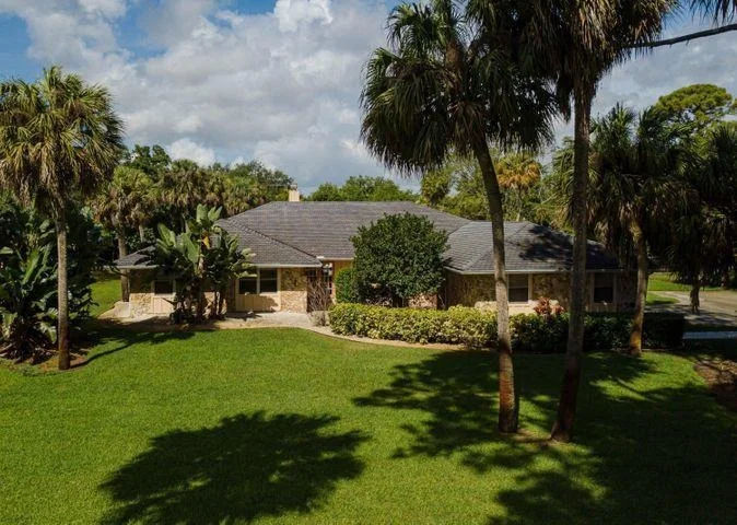 Photo of 2520 Greenbrier Drive