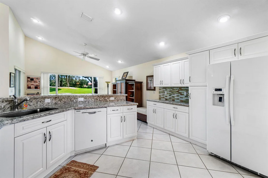 Photo of 6886 Grenelefe Road