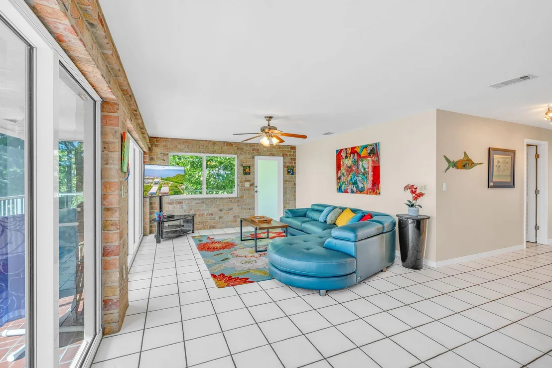 Photo of 3 Oleander Avenue