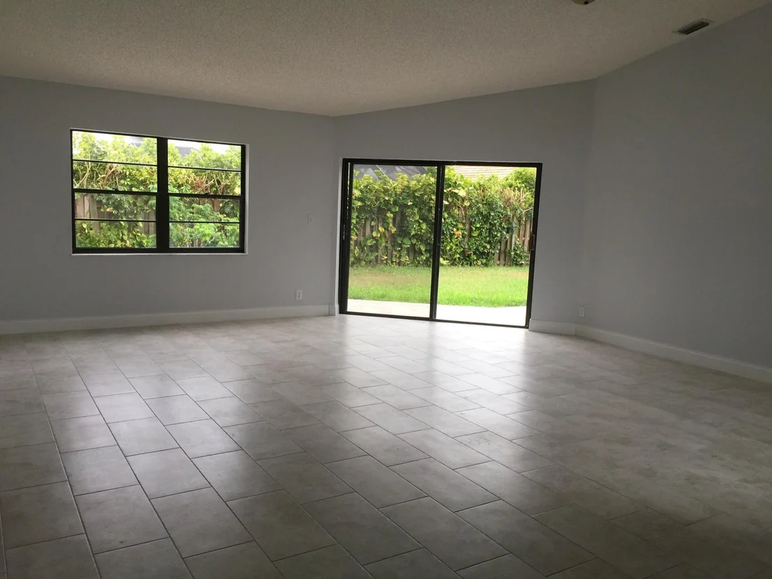 Photo of 2114 Amesbury Circle