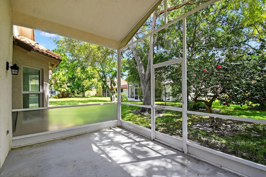 Photo of 2707 Pointe Circle