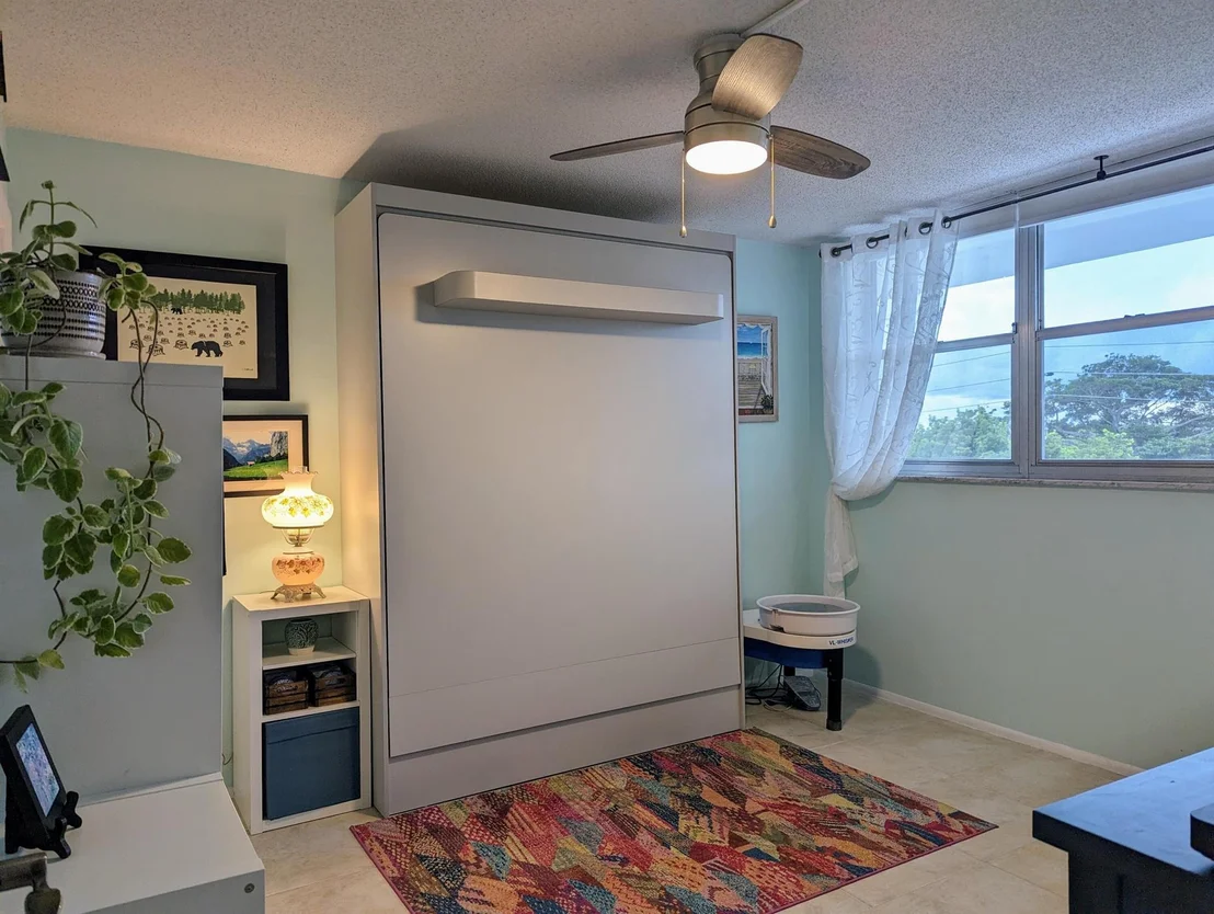 Photo of Unit UNIT405 at 2829 Florida Boulevard