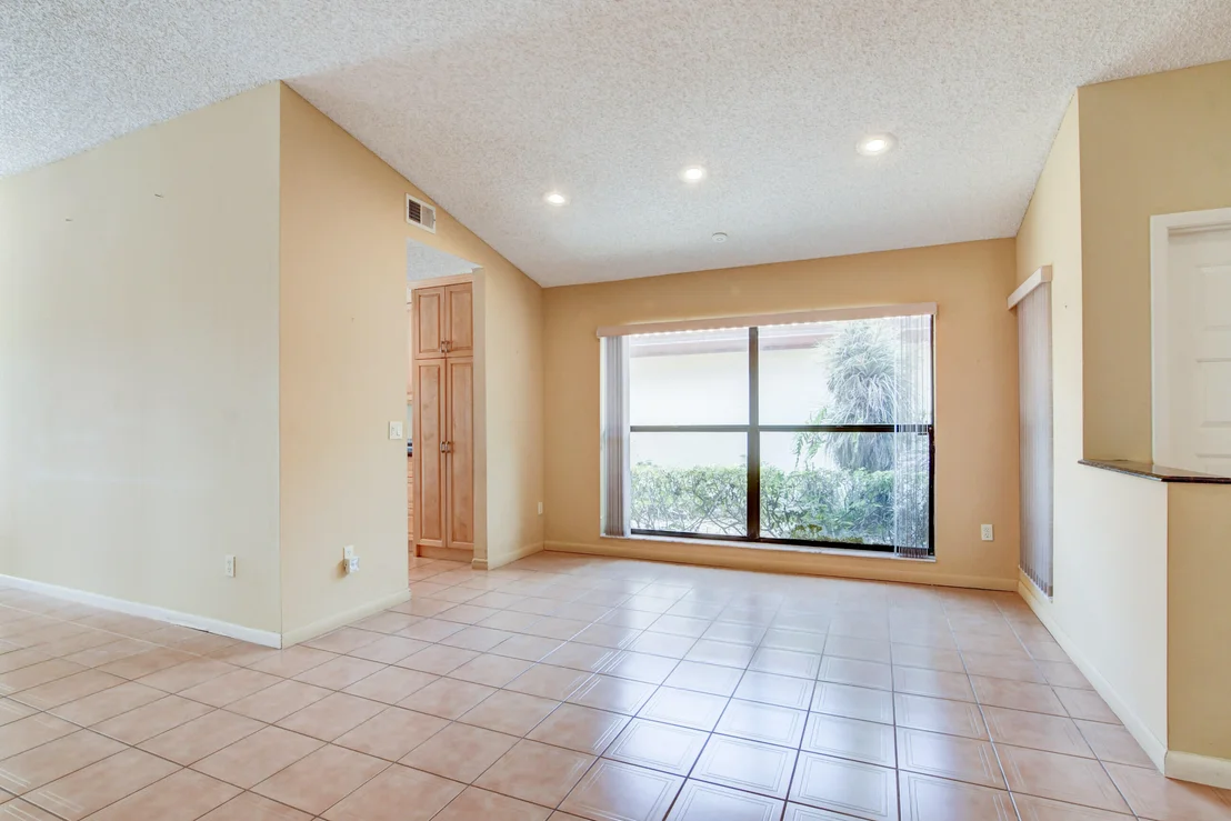 Photo of 11055 Clover Leaf Circle