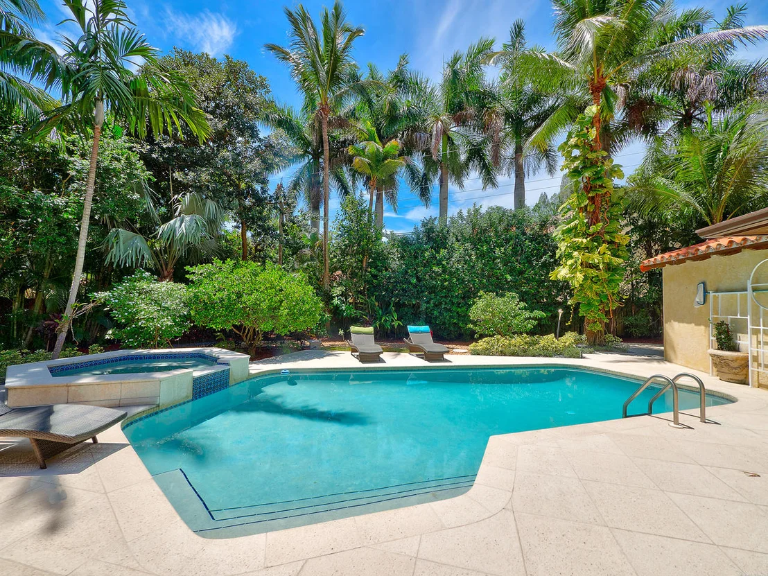 Photo of 826 Periwinkle Street