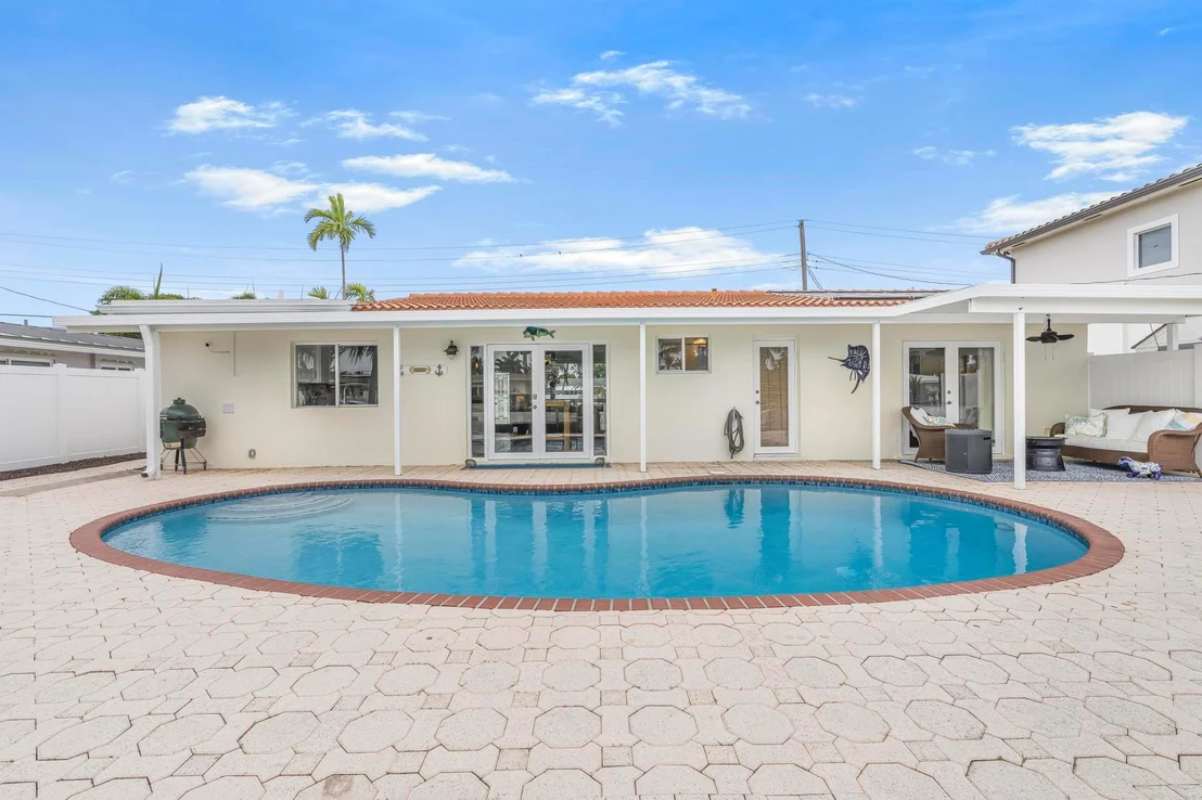 Photo of 250 SE 9th Street