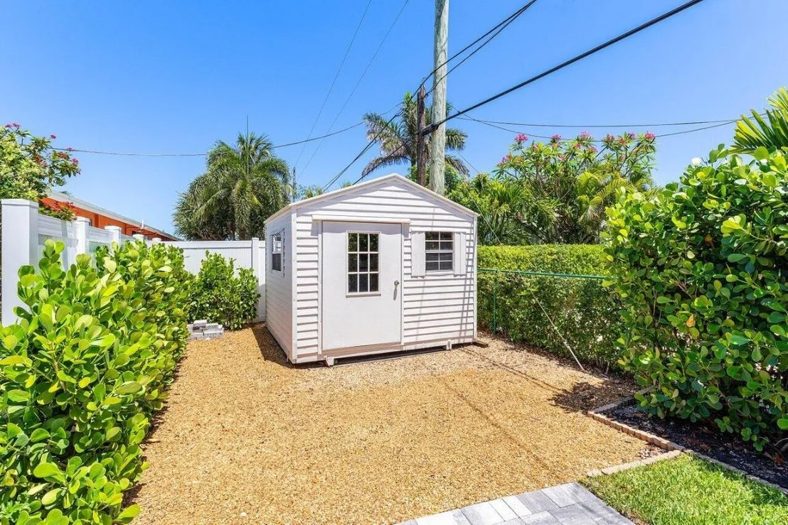 Photo of 5497 N Ocean Boulevard