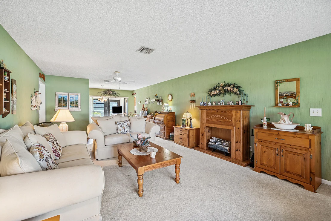 Photo of Unit A at 4866 Equestrian Road