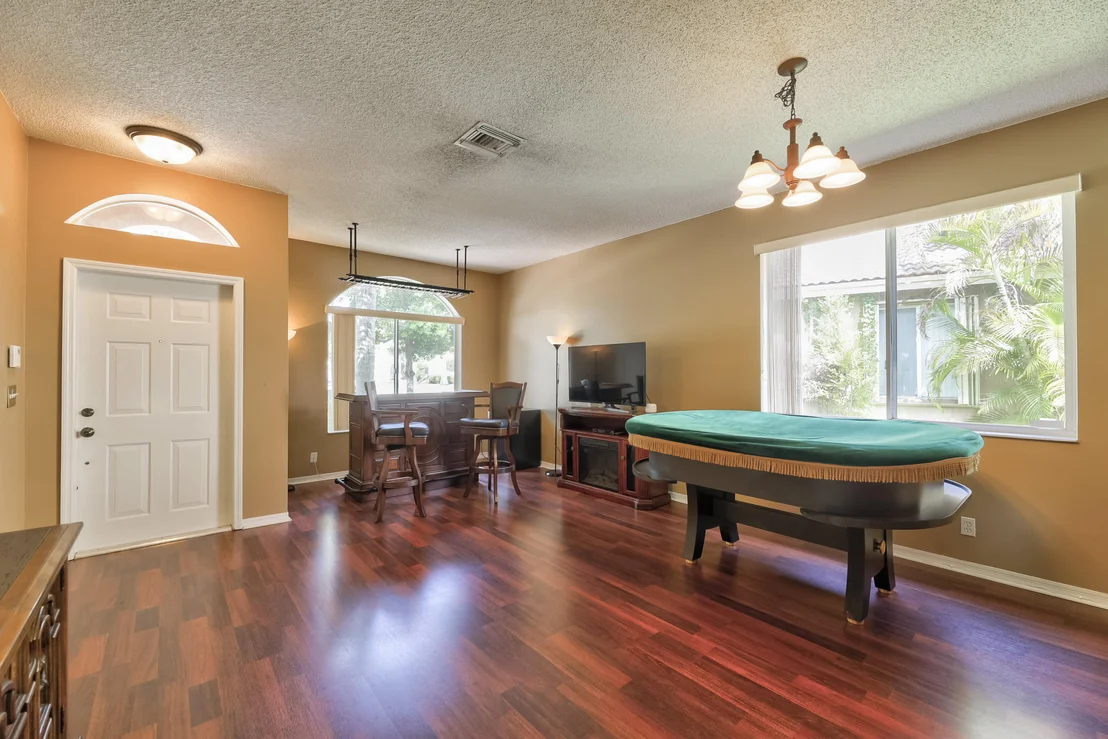 Photo of 4112 Oxbow Drive