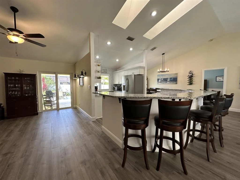 Photo of 455 Seneca Lane