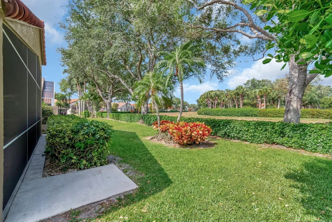 Photo of 6661 Sherbrook Drive