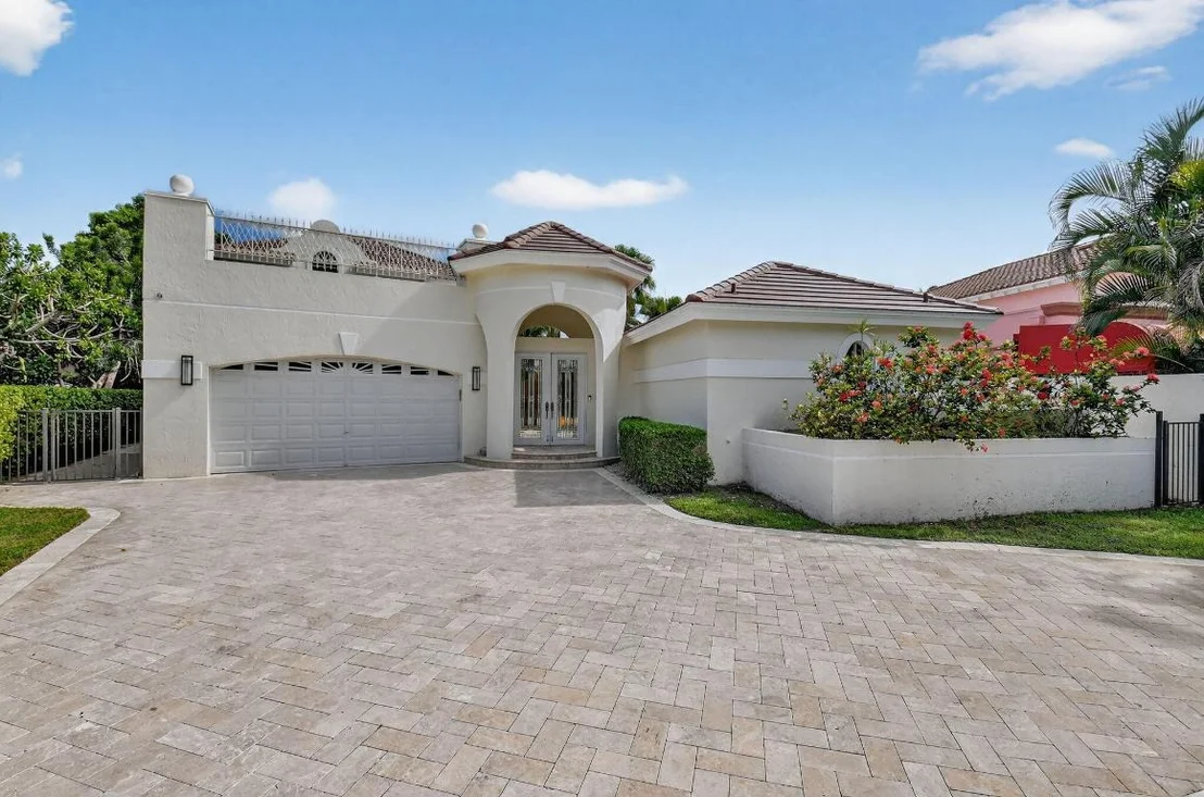 Photo of 16670 Senterra Drive