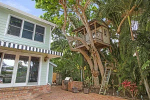 Photo of 519 Palm Trail
