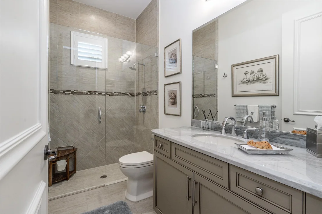 Photo of 10516 Whitewind Circle