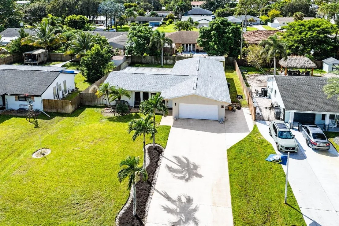 Photo of 7536 Cocoanut Drive