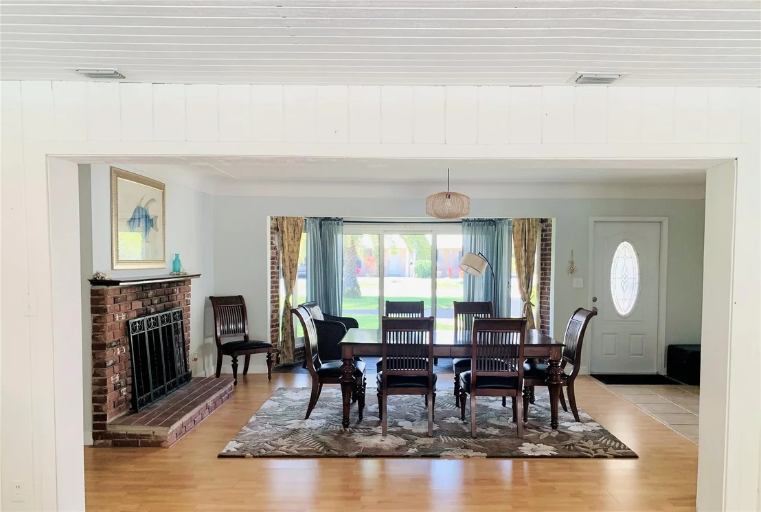 Photo of 2780 NE 22nd Avenue