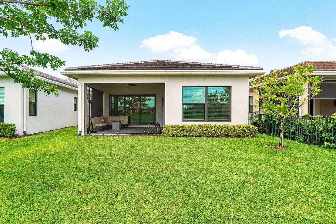 Photo of 16070 Key Biscayne Lane