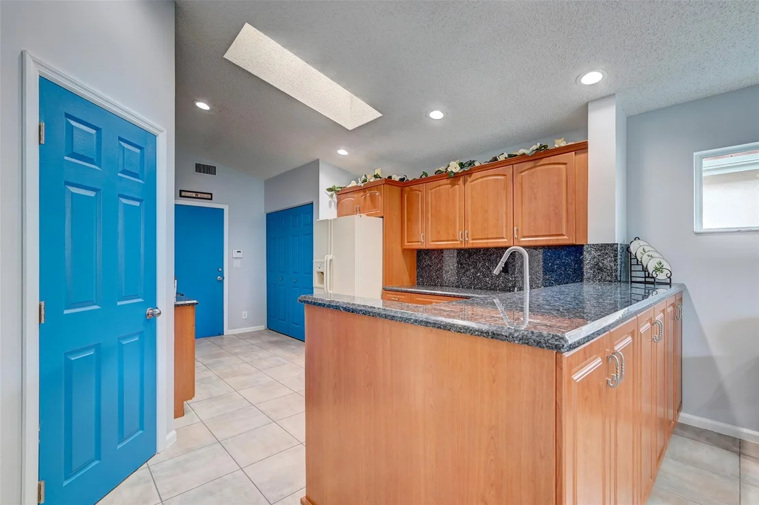 Photo of 7891 Waterfall Terrace