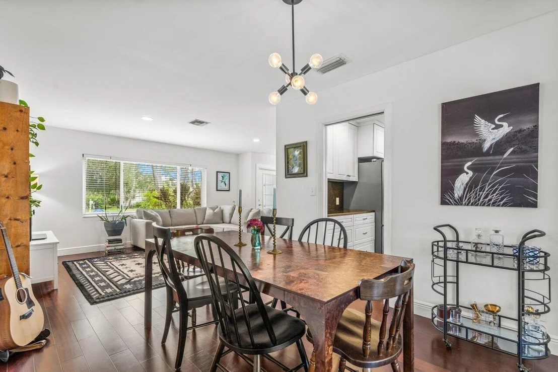 Photo of 609 Heron Drive