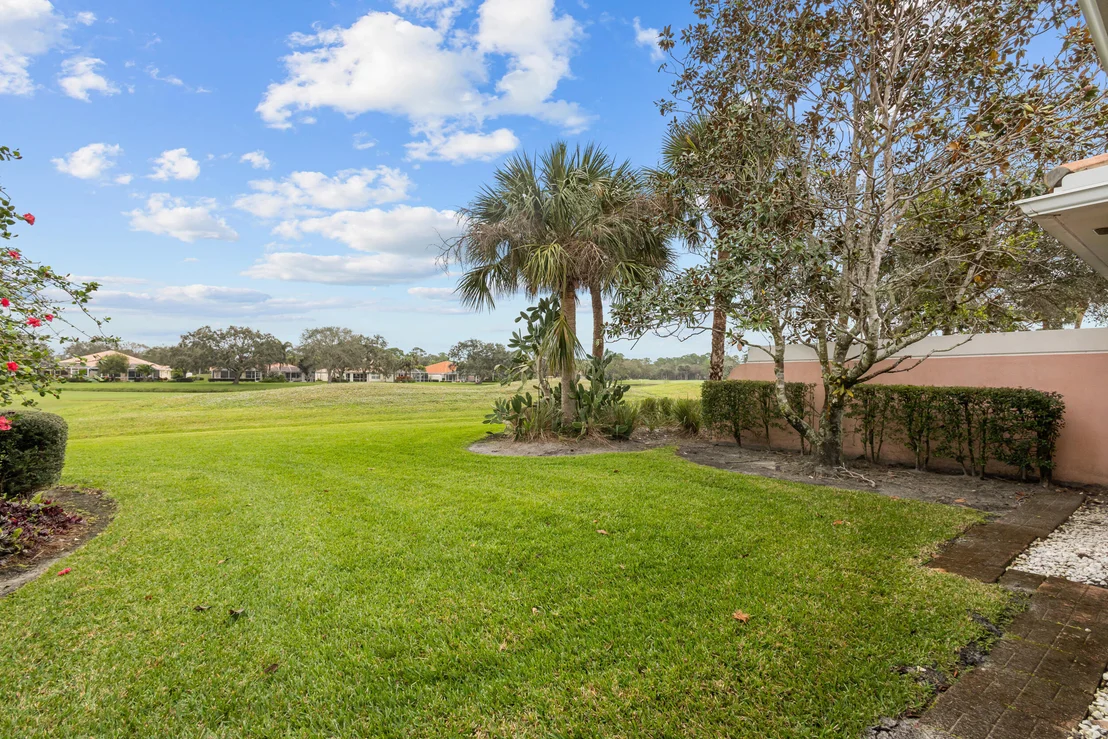 Photo of 1081 SW Balmoral Trace
