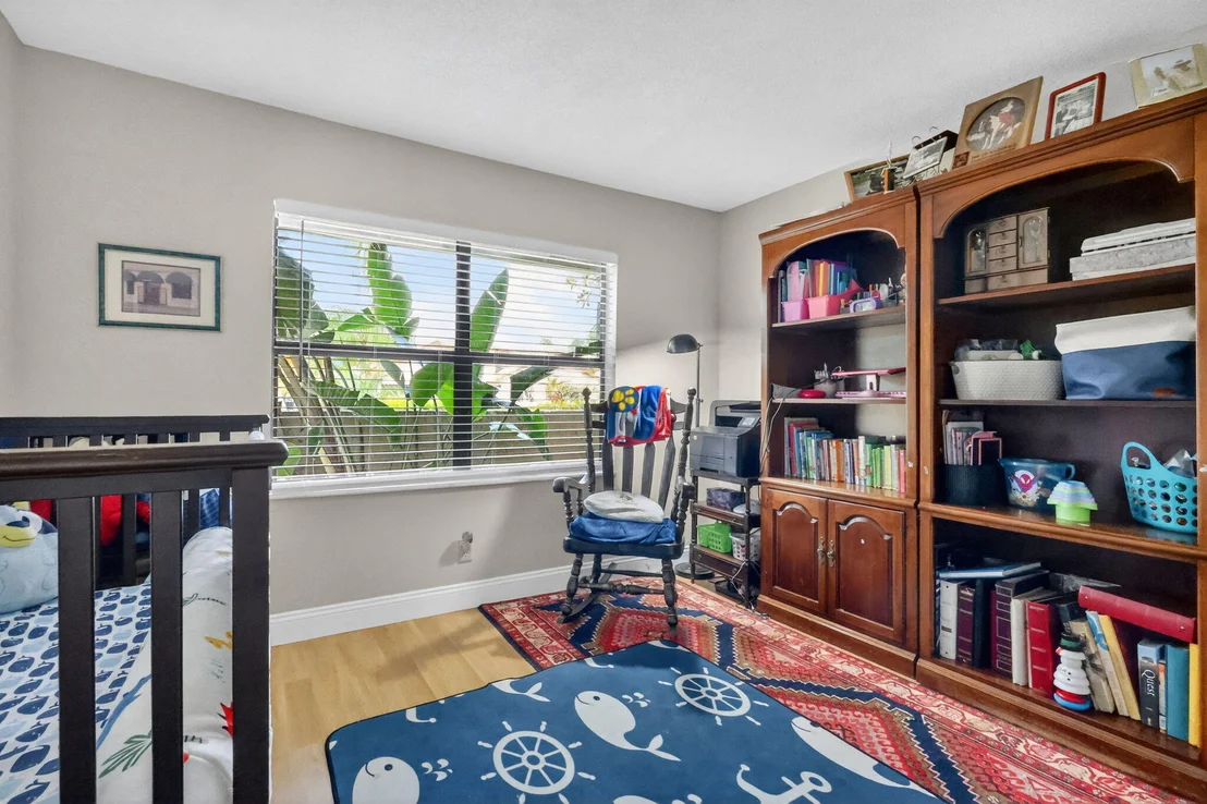 Photo of 5875 Sun Pointe Circle