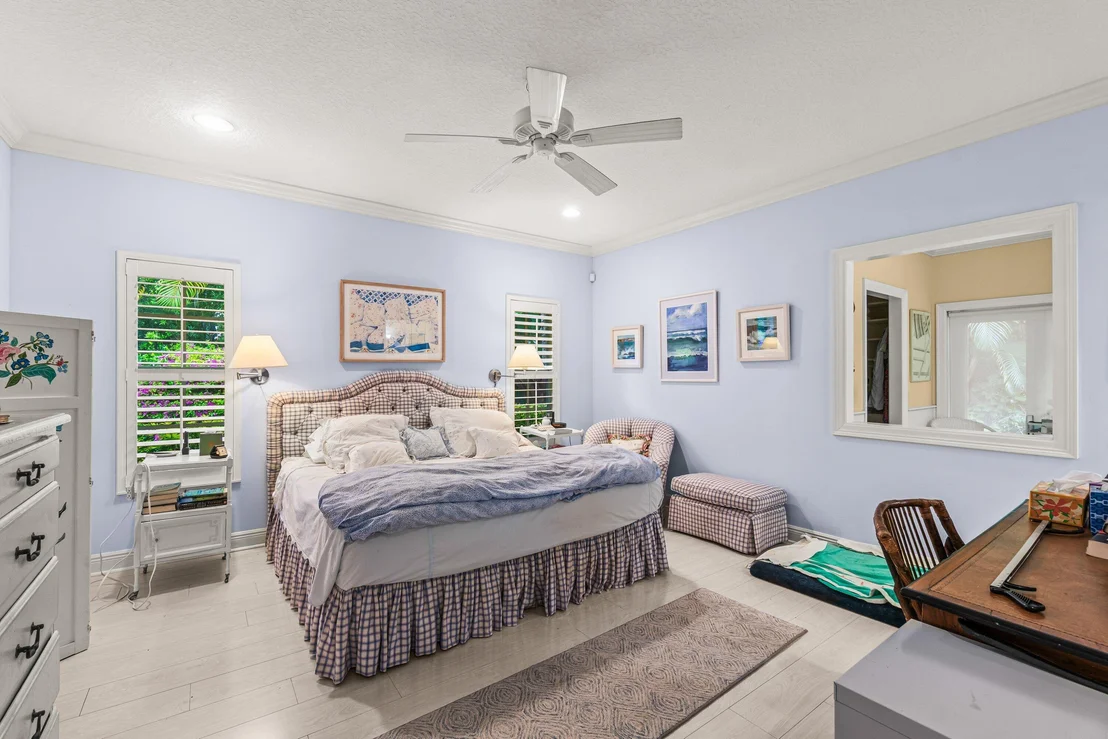 Photo of 5555 N Ocean Boulevard
