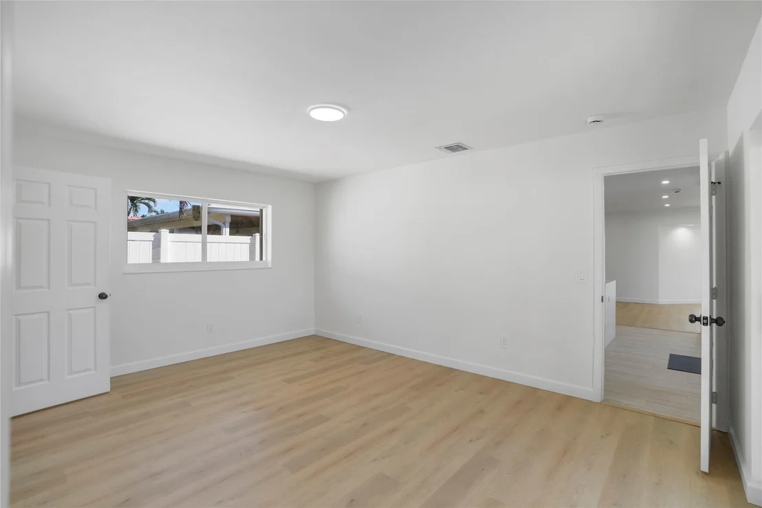 Photo of 1011 SE 7th Avenue