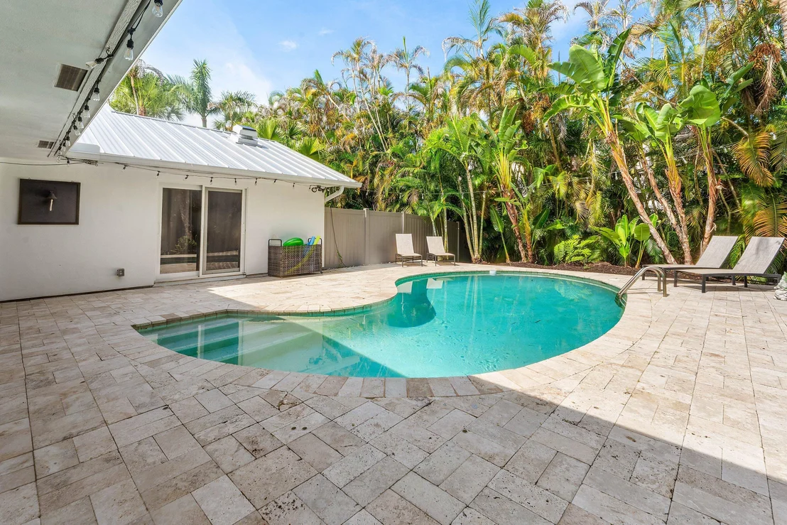 Photo of 18329 LOXAHATCHEE RIVER Road