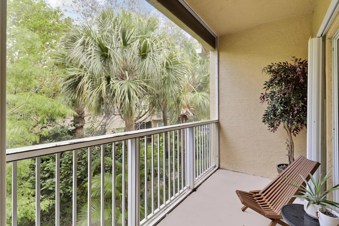 Photo of Unit B at 105 Lighthouse Circle