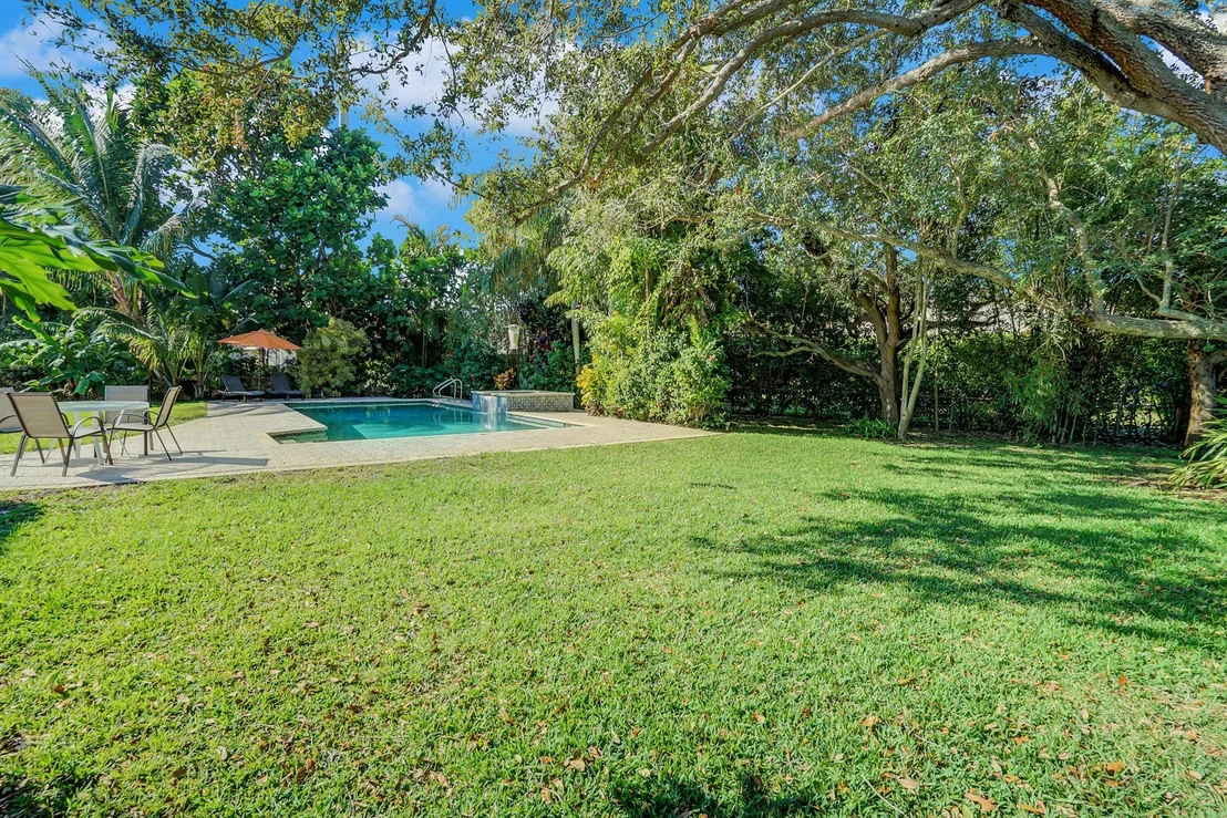 Photo of 18801 Falcon Way