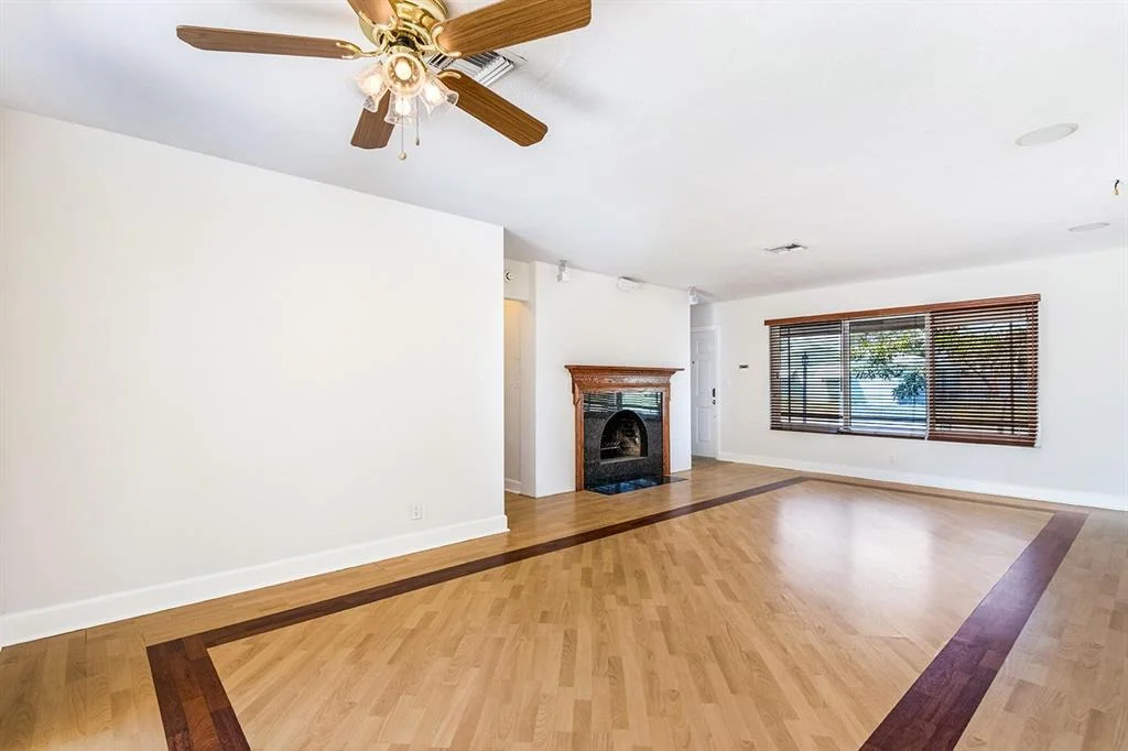 Photo of 2370 NE 14th Terrace