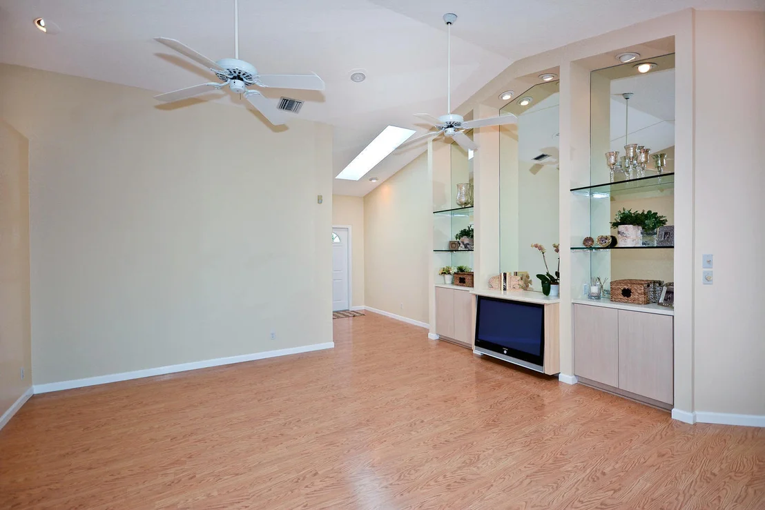 Photo of 6112 Barbara Street