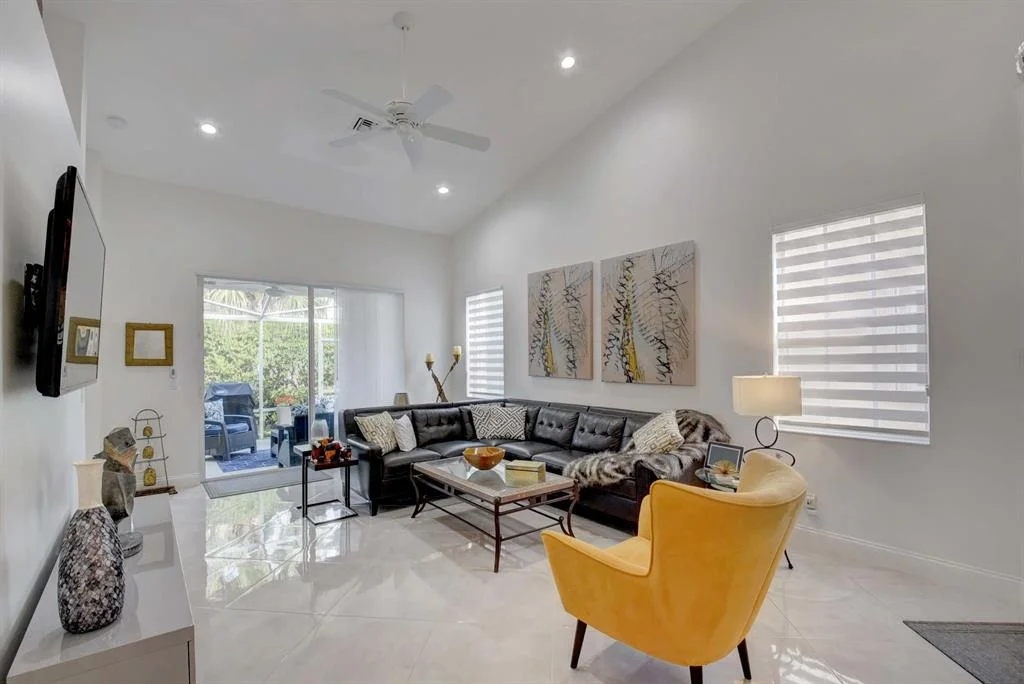 Photo of 6169 Heliconia Road