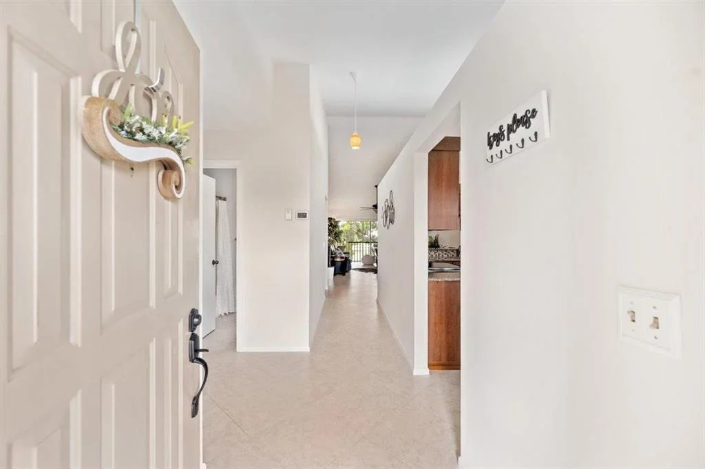 Photo of Unit A at 502 Pinecrest Circle