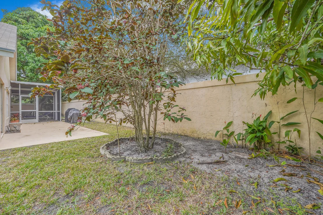 Photo of 262 W Moccasin Trail W