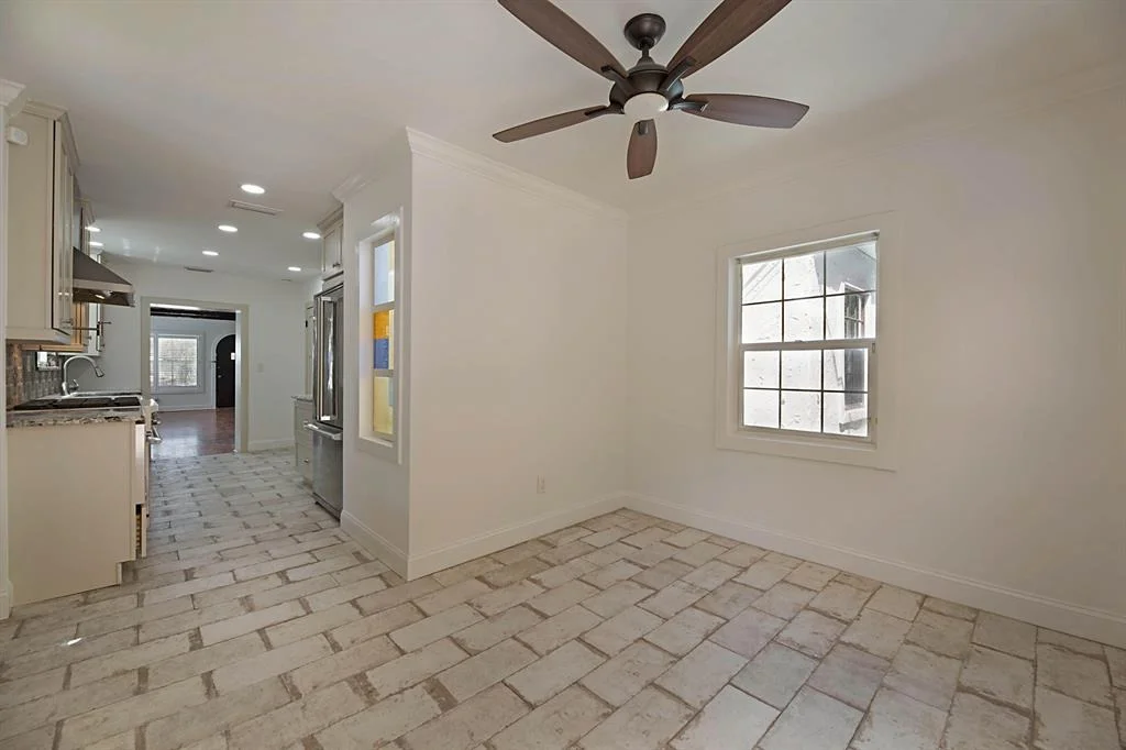 Photo of 308 Monroe Drive