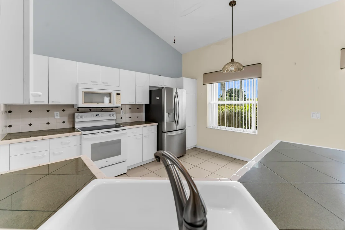 Photo of 12910 Clifton